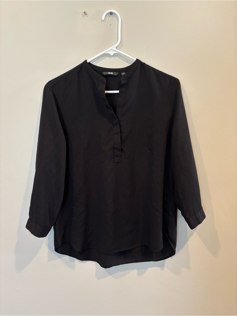 Uniqlo Black Split-Neck Tunic Top